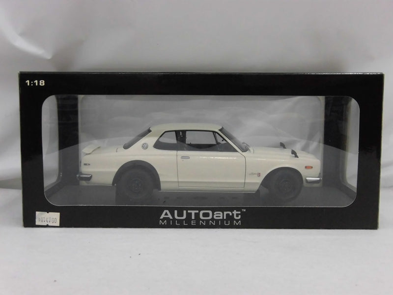 【中古】【開封品】1/18 日産 スカイライン HT 2000 GT-R(KPGC10) ホワイト [77383]＜コレクターズアイテム＞（代引き不可）6355