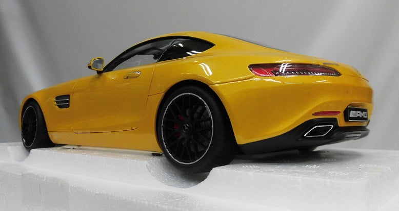 【中古】【開封品】1/18 メルセデス・AMG GT S(イエロー) [76314]＜コレクターズアイテム＞（代引き不可）6355