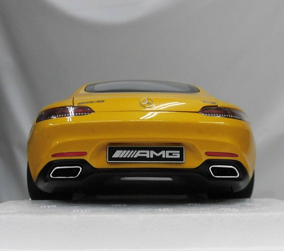 【中古】【開封品】1/18 メルセデス・AMG GT S(イエロー) [76314]＜コレクターズアイテム＞（代引き不可）6355