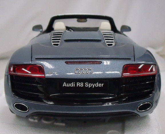 【中古】【開封品】ミニカー　1/18 AUDI R8 スパイダー FSI 5.2 クワトロ (ブルー) [K02917BL]＜コレクターズアイテム＞（代引き不可）6355