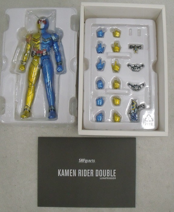 【中古】【開封品】S.H.Figuarts(真骨彫製法) 仮面ライダーW ルナトリガー 「仮面ライダーW」 魂ウェブ商店限定＜フィギュア＞（代引き不可）6355