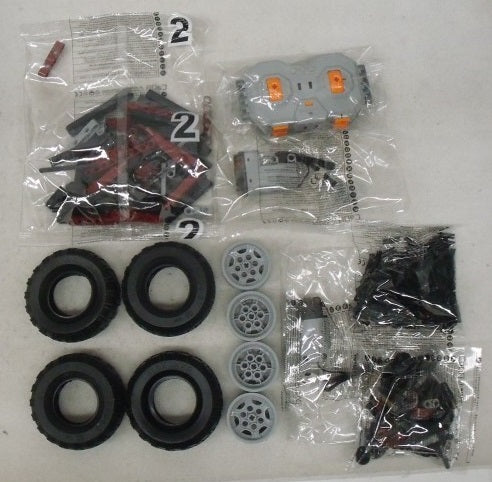 【中古】【開封品】CaDA 動くブロックキット ラジコン カート 荒野行動 正式ライセンス レッド＜おもちゃ＞（代引き不可）6355