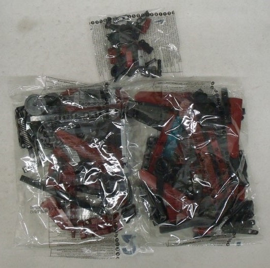 【中古】【開封品】CaDA 動くブロックキット ラジコン カート 荒野行動 正式ライセンス レッド＜おもちゃ＞（代引き不可）6355