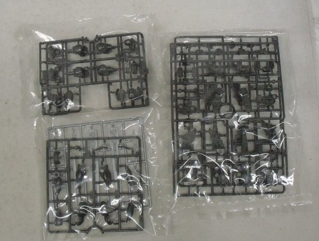 【中古】【未組立】1/24 エルオーズィー(ロードオブゾアテックス) 「キットブロック ヘキサギア」 [HG077]＜プラモデル＞（代引き不可）6355