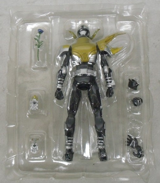 【中古】【開封品】S.H.Figuarts 仮面ライダーコーカサス「仮面ライダーカブト」＜フィギュア＞（代引き不可）6355