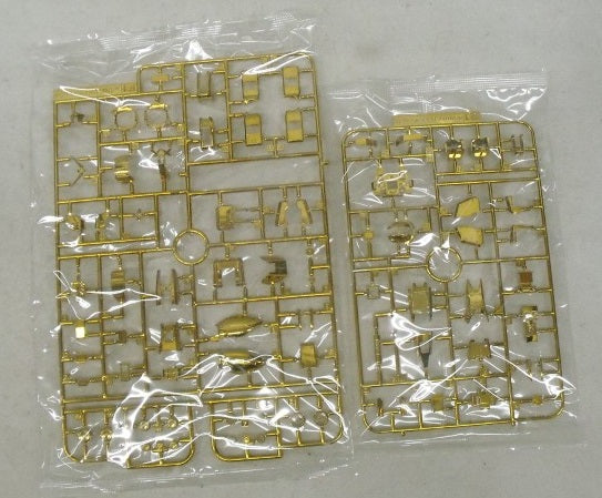 【中古】【未組立】1/100 MG RX-78-2 ガンダム Ver.3.0 ゴールドコーティング 「機動戦士ガンダム」 ガンダムベース限定景品＜プラモデル＞（代引き不可）6355