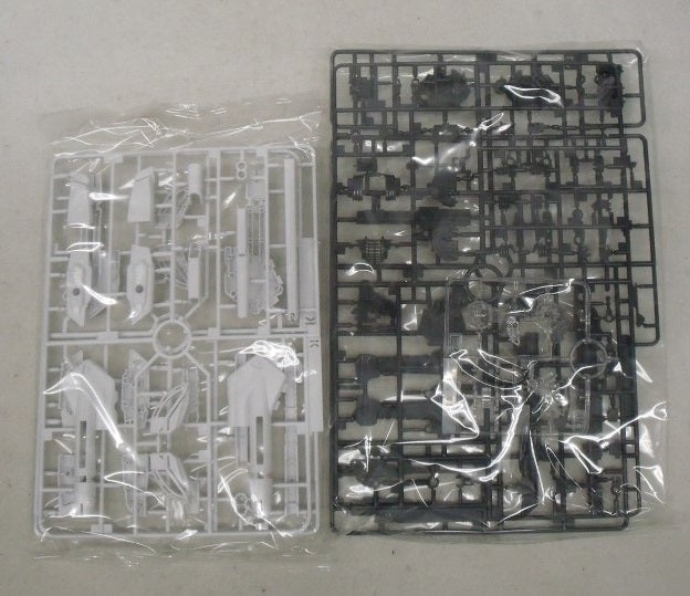 【中古】【未組立】1/100 MG F91 ガンダムF91 Ver.2.0 バックキャノン装着型＆ツイン・ヴェスパー装着型＜プラモデル＞（代引き不可）6355