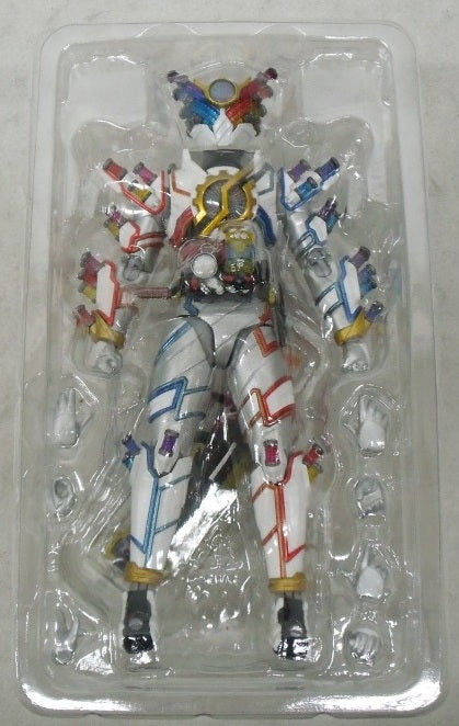 【中古】【開封品】S.H.Figuarts 仮面ライダービルド ジーニアスフォーム 「仮面ライダービルド」 魂ウェブ商店限定＜フィギュア＞（代引き不可）6355