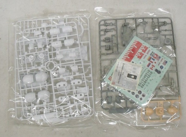 【中古】【未組立】1/10 ISS 船外活動用宇宙服 「Exploring Lab.」 [0171078]＜プラモデル＞（代引き不可）6355