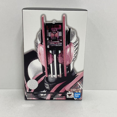 【中古】【開封品】S.H.Figuarts(真骨彫製法) 仮面ライダーディケイド コンプリートフォーム 「仮面ライダーディケイド」 魂...