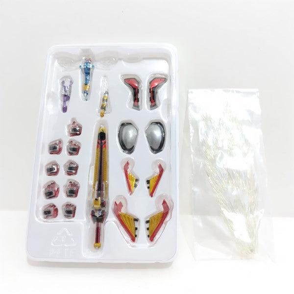 【中古】【開封品】S.H.Figuarts(真骨彫製法) 仮面ライダーカブト ハイパーフォーム 「仮面ライダーカブト」 魂ウェブ商店限定＜フィギュア＞（代引き不可）6388