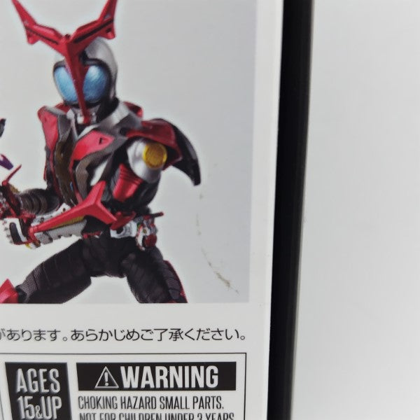 【中古】【開封品】S.H.Figuarts(真骨彫製法) 仮面ライダーカブト ハイパーフォーム 「仮面ライダーカブト」 魂ウェブ商店限定＜フィギュア＞（代引き不可）6388