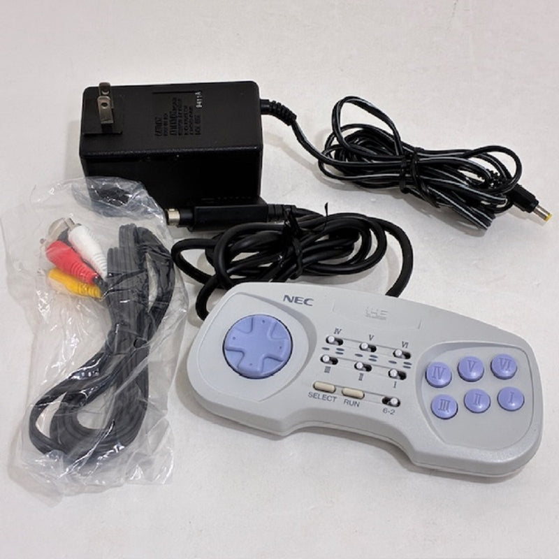 【中古】【開封品】PCエンジン DUO-RX [PC Engine with SUPER CD-ROM and Six Button Pad]＜レトロゲーム＞（代引き不可）6388