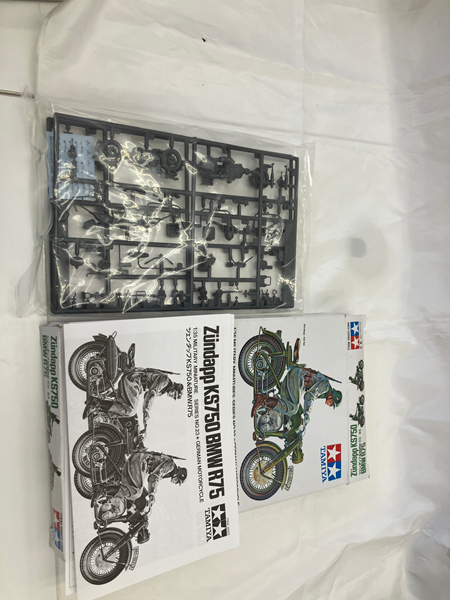 【中古】【未組立】ミリタリーミニチュアシリーズ No.23 ドイツ陸軍 ツェンダップ KS750 & BMW R75＜プラモデル＞（代引き不可）6512