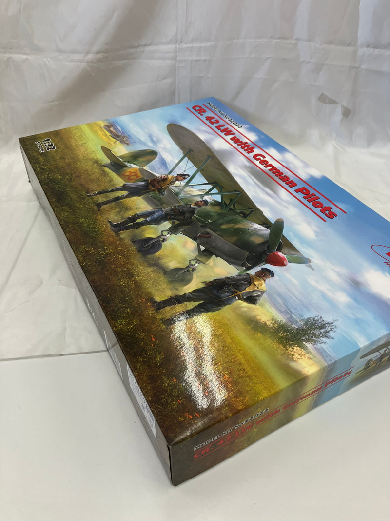 【中古】【未開封】CR.42　LW　With　GermanPilots＜プラモデル＞（代引き不可）6512