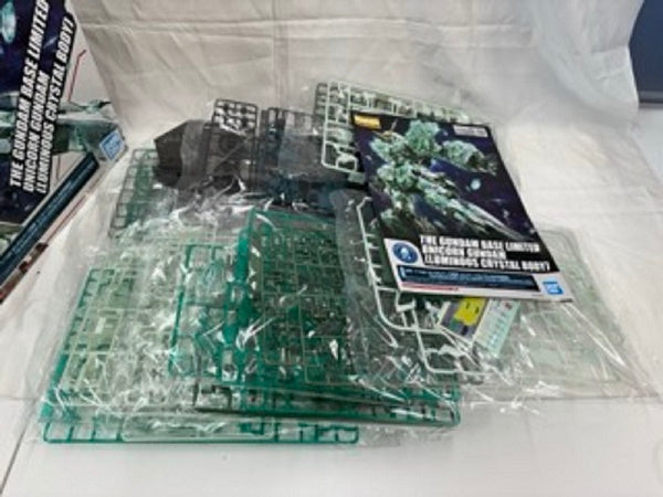 【中古】【未組立】1/100 MG RX-0 ユニコーンガンダム(光の結晶体) 「機動戦士ガンダムUC」 ガンダムベース限定 [5063430]＜プラモデル＞（代引き不可）6512