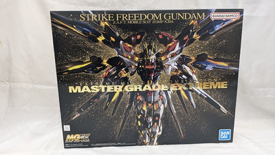 【中古】【未組立】1/100 MGEX ZGMF-X20A ストライクフリーダムガンダム 「機動戦士ガンダムSEED DESTINY」...