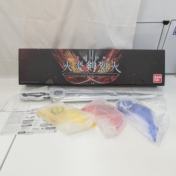 【中古】【開封品】究極大聖剣 火炎剣烈火 水勢剣流水・雷鳴剣黄雷エンブレムセット 「仮面ライダーセイバー/聖刃」＜おもちゃ＞（代引き不可）6512