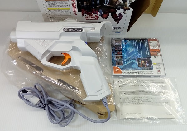 【中古】【開封品】ドリームキャストソフト　「THE HOUSE OF THE DEAD ２(ザ　ハウス　オブ　ザ　デッド)　ガンセット」＜レトロゲーム＞（代引き不可）6514