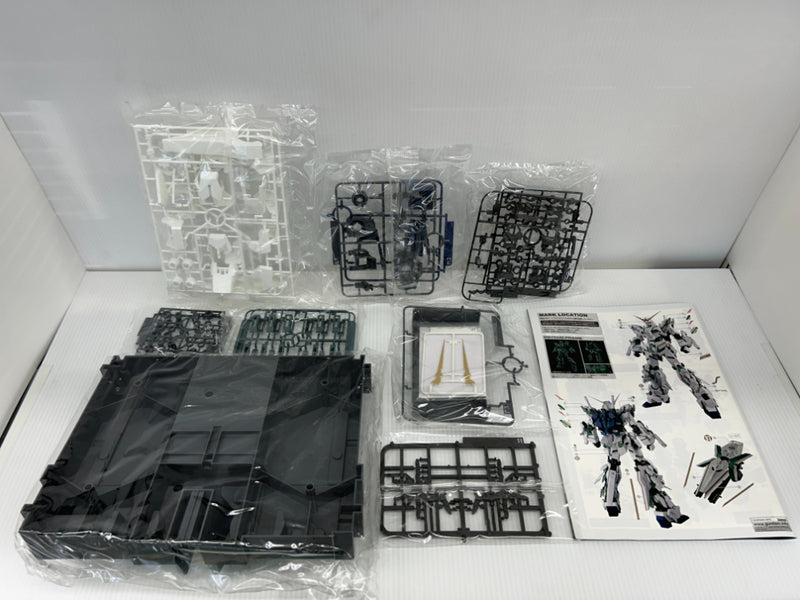 中古】【未組立】1/60 PG RX-0 ユニコーンガンダム ルミナス