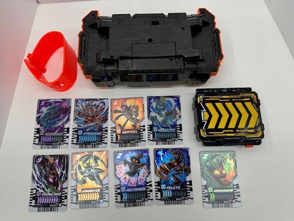 【中古】【開封済】変身ベルト DXガッチャードライバー＆ガッチャードローホルダーセット 「仮面ライダーガッチャード」＜おもちゃ＞（代引き不可）6517