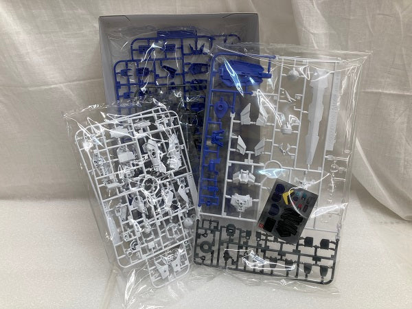 中古】【機動戦士ガンダム00】【未組立】【外箱に傷み有】1/144