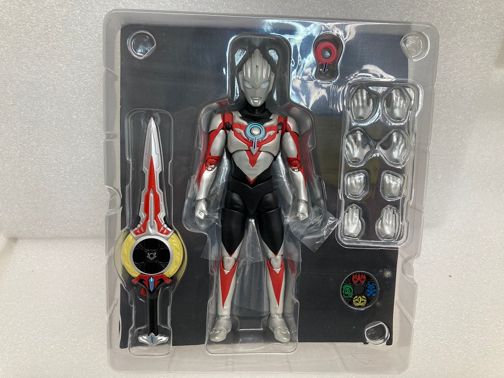 中古】【開封品】S.H.Figuarts ウルトラマンオーブ オーブ