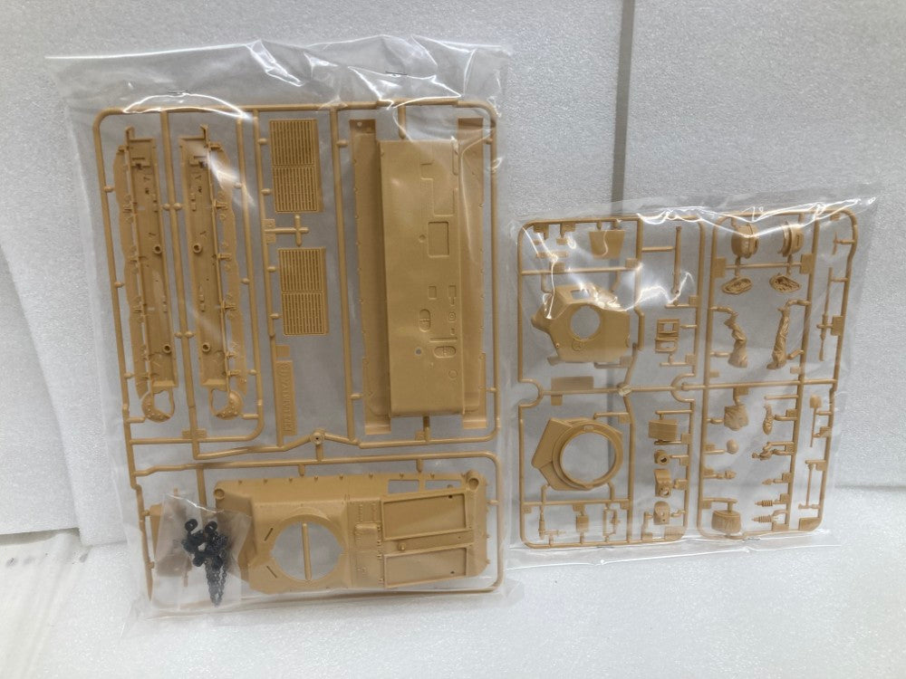 中古】【未組立】1/35 フランス中戦車 ソミュア S35 「ミリタリー