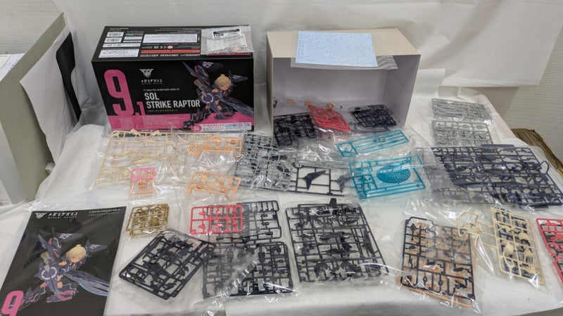 【中古】【未組立】1/1 SOLストライクラプター 「メガミデバイス」 [KP509X]　特典タンポ無し顔パーツ付き＜プラモデル＞（代引き不可）6537