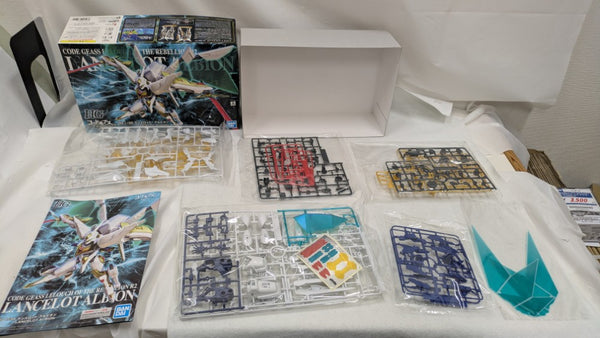 【中古】【未組立】HG ランスロット・アルビオン 「コードギアス 反逆のルルーシュR2」 プレミアムバンダイ限定 [5063599]＜プラモデル＞（代引き不可）6537