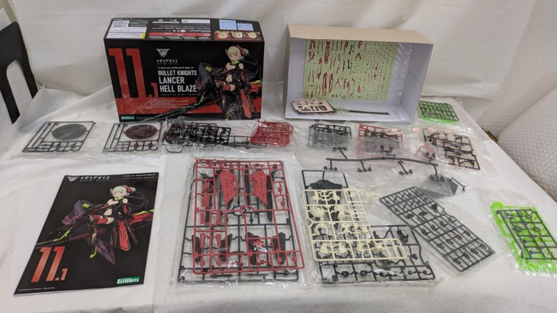 【中古】【未組立】1/1 BULLET KNIGHTS ランサー HELL BLAZE 「メガミデバイス」＜プラモデル＞（代引き不可）6537