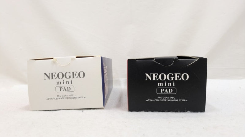 【中古】【開封品】【セット】【動作確認済】NEOGEO mini PAD 白・黒＜レトロゲーム＞（代引き不可）6537