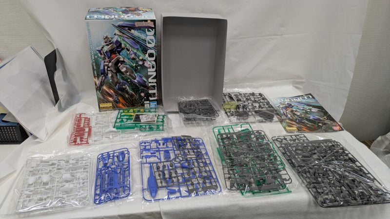 【中古】【未組立】1/100 MG GNT-0000 ダブルオークアンタ 「劇場版 機動戦士ガンダム00 A wakening of the Trailblazer-」＜プラモデル＞（代引き不可）6537