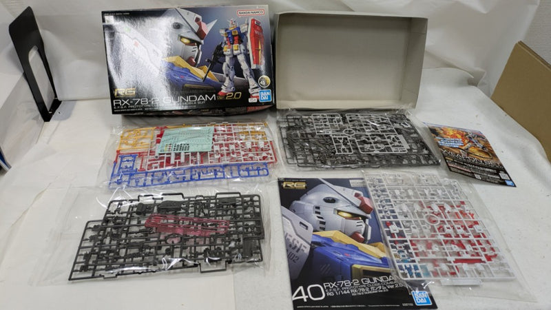 【中古】【未組立】1/144 RG RX-78-2 ガンダム Ver2.0 「機動戦士ガンダム」 [5067155]＜プラモデル＞（代引き不可）6537