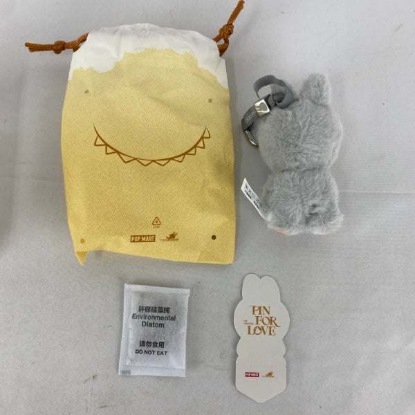 【中古】【開封品】Labubu(ラブブ) THE MONSTERS Pin For Love シリーズ ぬいぐるみペンダント C(アルファベット)＜コレクターズアイテム＞（代引き不可）6541
