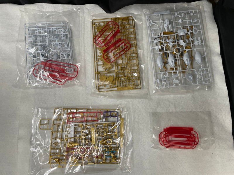 【中古】【未組立】【セット】1/144 HG ブラックナイトスコードカルラ+ HG マイティーストライクフリーダムガンダム＜プラモデル＞（代引き不可）6545