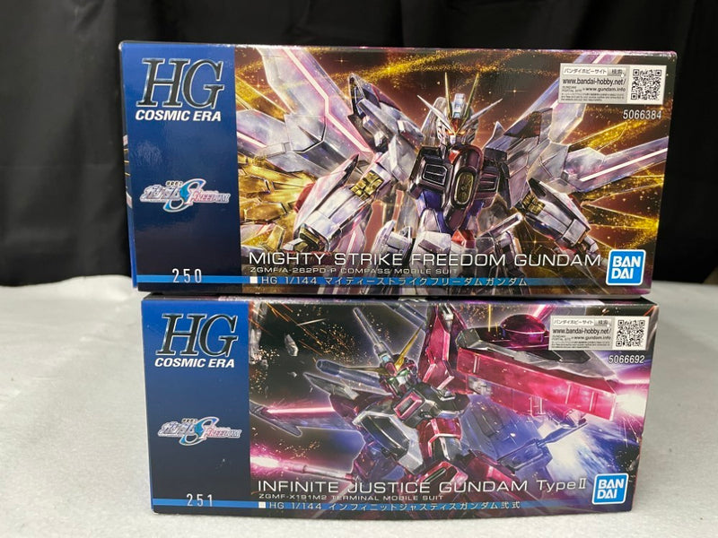 【中古】【未組立】【セット】1/144 HG インフィニットジャスティスガンダム弐式 +HGマイティーストライクフリーダムガンダム＜プラモデル＞（代引き不可）6545