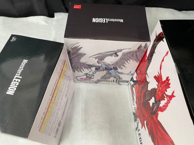 【中古】【未開封】【セット】スターダスト・ドラゴン+レッド・デーモンズドラゴン+ブラック・ローズドラゴンMonsters LEGION＜フィギュア＞（代引き不可）6545