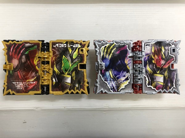 中古】【開封品】仮面ライダーセイバー DXオムニフォース＆グリモワールワンダーライドブック＋ドゥームズドライバーバックル ＜おもちゃ＞（代