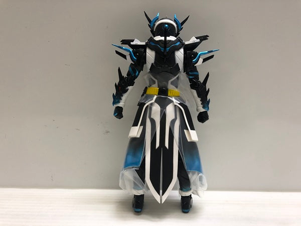 【中古】【開封品】S.H.Figuarts 仮面ライダークローズエボル＜フィギュア＞（代引き不可）6546