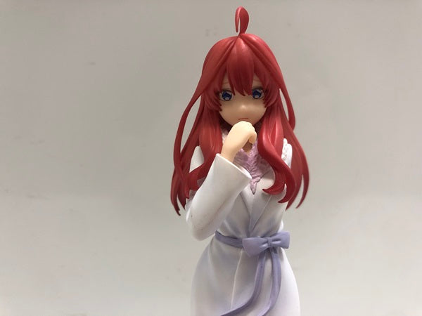 BANDAI - ラストワン賞 中野零奈(なかのれな) 変装解除ver. 一番くじ 映画「五等分の花嫁」 〜秘密の相乗り〜 フィギュア プライズ バンダイスピリッツ ラストワン賞は「中野零奈 フィギュア 変装解除ver.」！「一番