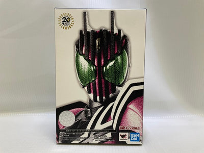 【中古】【開封品】S.H.Figuarts（真骨彫製法） 仮面ライダーディケイド（ネオディケイドライバーVer.）＜フィギュア＞（代引...