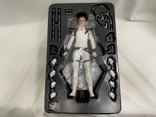 【中古】【開封品】ムービー・マスターピース「ブラック・ウィドウ」スケールフィギュア 1/6 ブラック・ウィドウ （スノースーツ版）＜フィギュア＞（代引き不可）6546