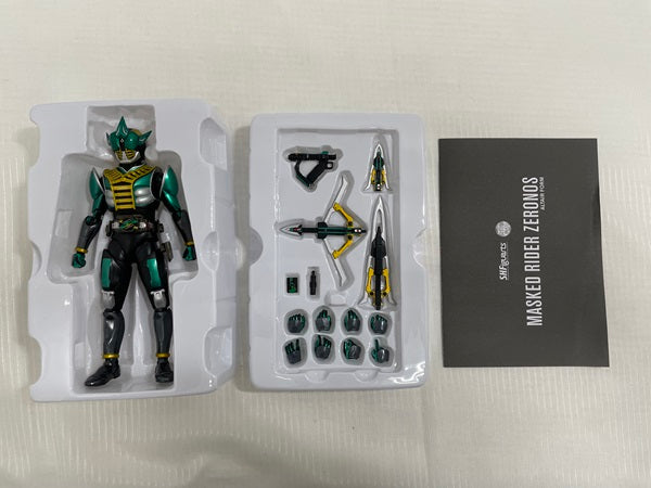 【中古】【開封品】S.H.Figuarts（真骨彫製法） 仮面ライダーゼロノス アルタイルフォーム＜フィギュア＞（代引き不可）6546