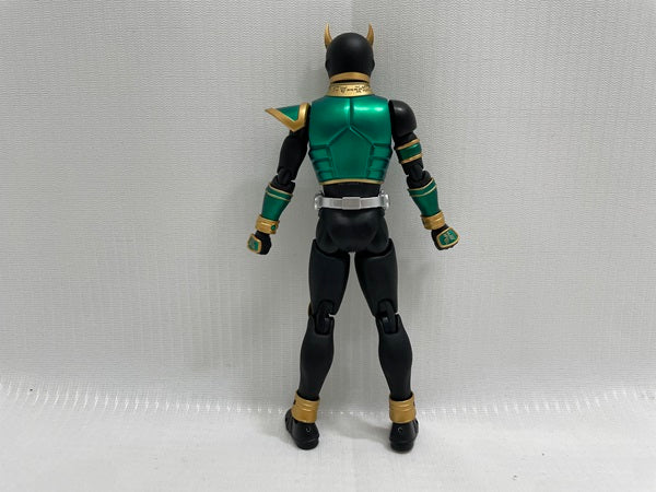 【中古】【開封品】S.H.Figuarts（真骨彫製法） 仮面ライダークウガ ライジングペガサス＜フィギュア＞（代引き不可）6546