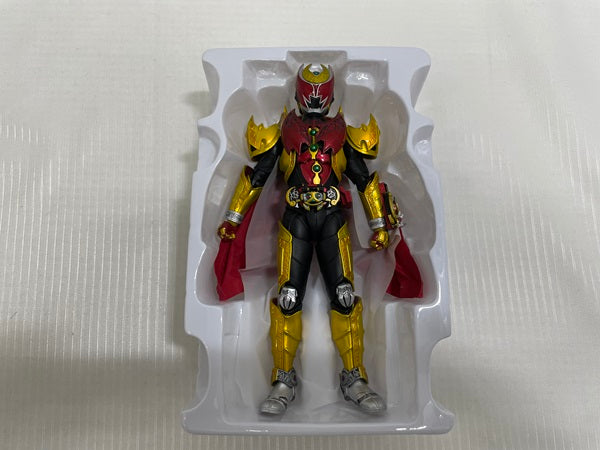 中古】【開封品】S.H.Figuarts（真骨彫製法） 仮面ライダーキバ エンペラーフォーム＜フィギュア＞（代引き