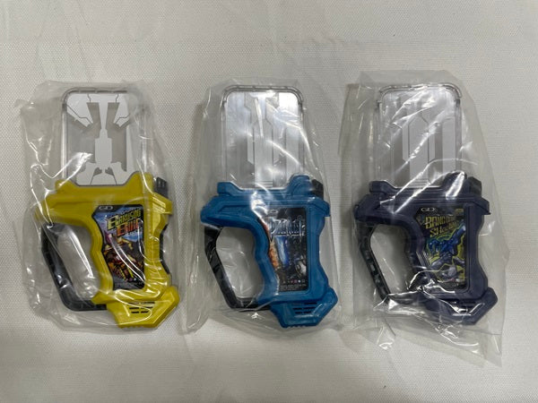 【中古】【開封品】仮面ライダーエグゼイド SUPER BEST DX3大ライダーガシャット＆キメワザスロットホルダーセット＜おもちゃ＞（代引き不可）6546