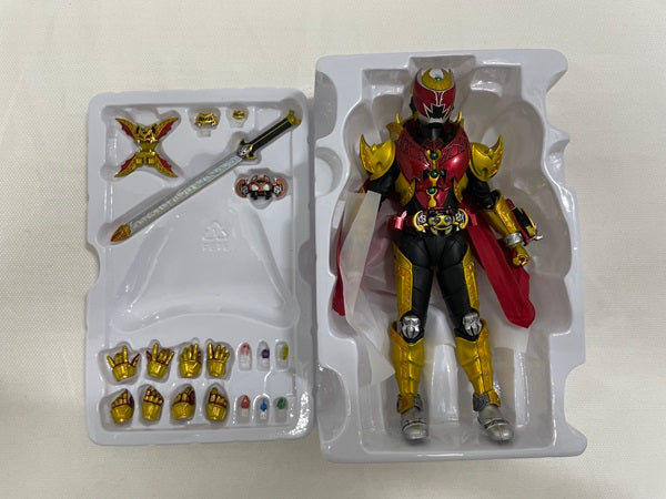 【中古】【開封品】S.H.Figuarts 仮面ライダーキバ エンペラーフォーム＜フィギュア＞（代引き不可）6546