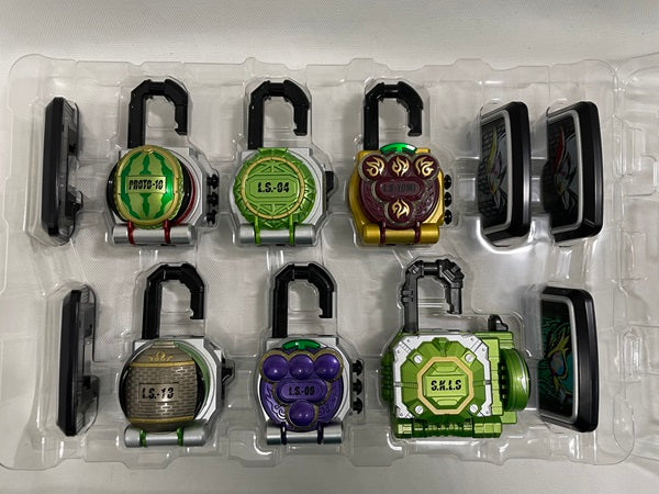 【中古】【開封品】コンプリートセレクションモディフィケーション ロックシード 呉島セット 「仮面ライダー鎧武」 ＜おもちゃ＞（代引き不可）6546