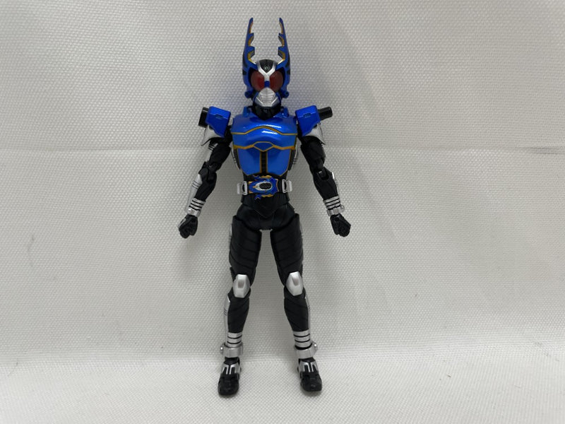 【中古】【開封品】S.H.Figuarts(真骨彫製法) 仮面ライダーガタック ライダーフォーム 「仮面ライダーカブト」＜フィギュア＞（代引き不可）6546